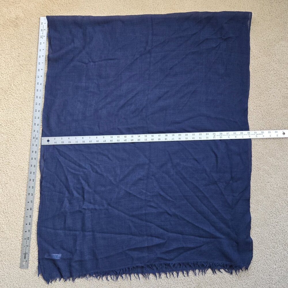NEW Milans 100%  Lightweight Wool Scarf Navy Blue - Picture 5 of 5